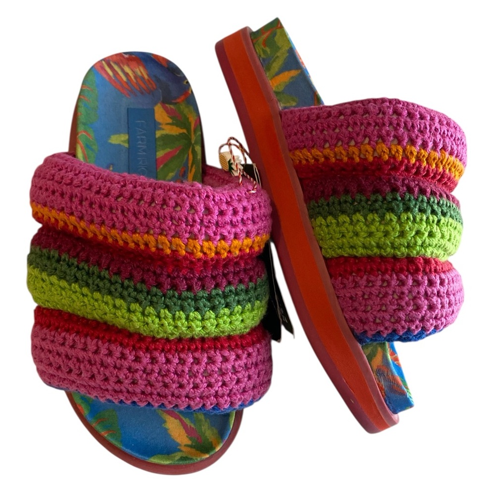 FARM Rio Crochet NWT Slides Blue Macaw Anatomic Sandals Sz 6 Pink, Green, Blue